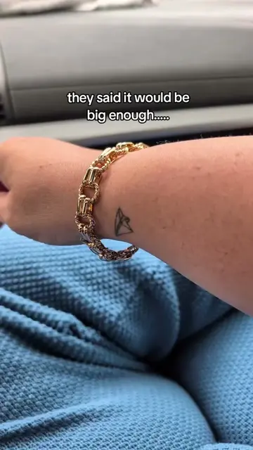 it's big enough! bracelet for us chunky wrist girls!  #fashioninspo