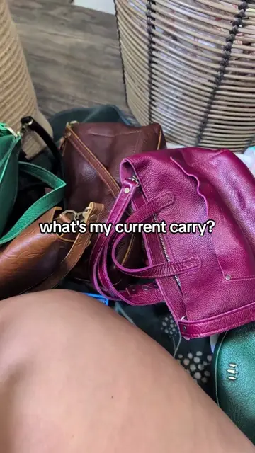 One of my go-to favorites from Portland leather is the mini Metro- I absolutely love just how small and portable it is, but I can still fit a lot in here too!  #portlandleather #plgpartner