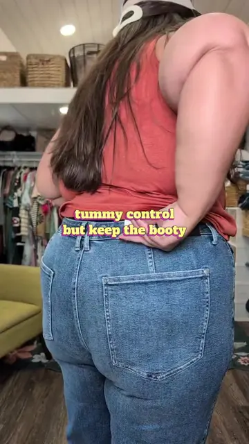 90s mom jeans with tummy control and stretchy back - judy blue denim #summervibes #dealsforyoudays #summerwins #plussizefashion #judyblue