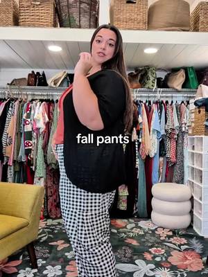 beautiful fall pants #plussizefashion
