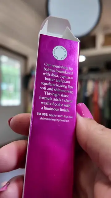 shimmery, shiny, and moisturizing  #naturium