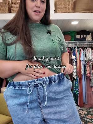 I meannnn these are so cute #plussizeedition #plussizefashion #plussizepants