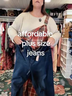 affordable jeans?! where?! 🔎😍 #plussizefashion #fallfashion #plussizejeans