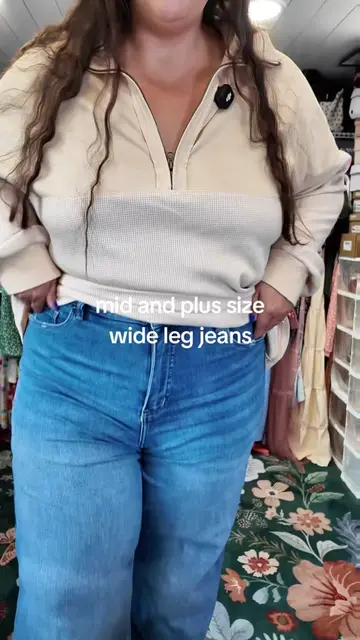 mid and plus size wide leg jeans with tummy control  #avalaneboutique #plussizejeans #curvyjeans #midsizejeans