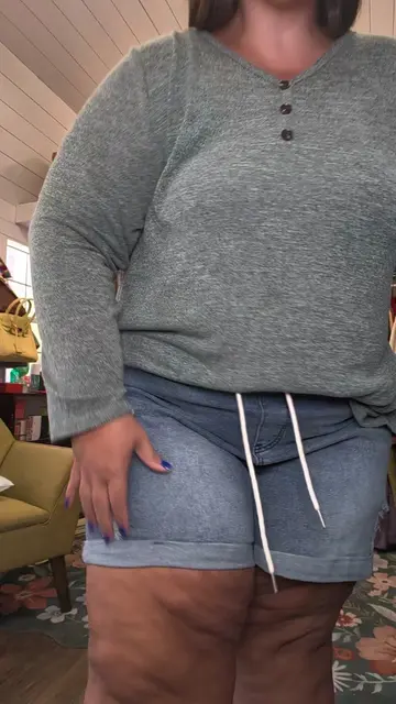 stretchy and buttery 😍 #plussizefashion #affordablefashion