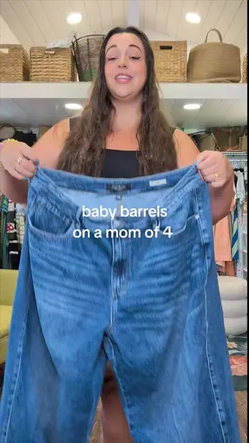 barrels by Judy blue y'all - so so good #plussizecommunity #fallinspo #fallaesthetic #barreljeans