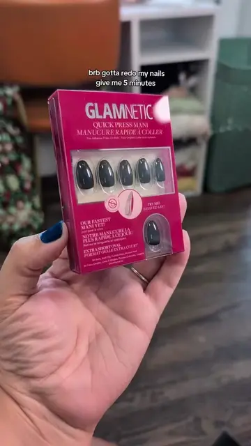 no glue needed?! glamnetic is out here making movessss