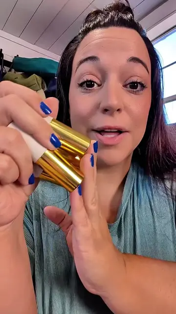 balm like feel with a lipstick finish - blurring and matte for that natural look!