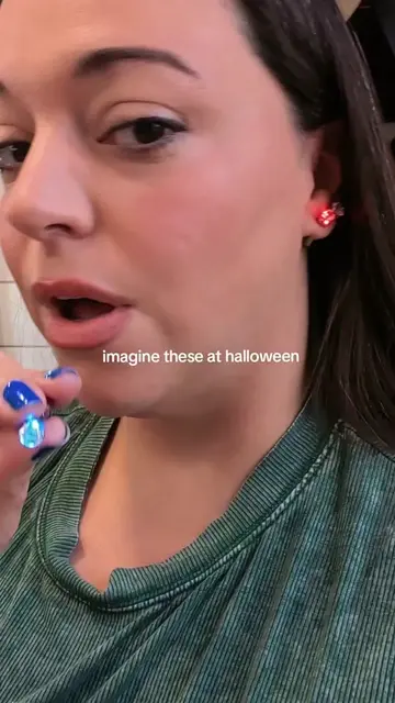 can you even with these light up earrings?!