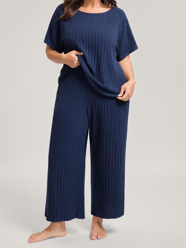 BloomChic Loungewear Set (Plus)